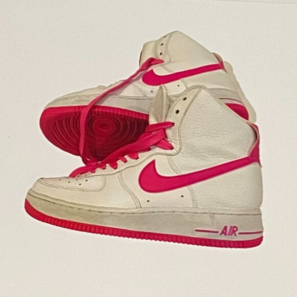 NIKE DUNK AIR FORCE FUCHSIA  AND WHITE ICONIC HIGH TOP LADIES SZ 8 - Picture 1 of 9
